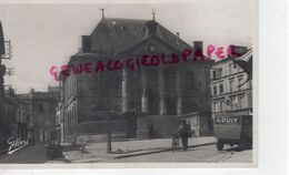 16-CHATEAUNEUF SUR CHARENTE - L' HOTEL DE VILLE -CAMION LIVRAISON CHOCOLAT LOUIT BORDEAUX- CARTE PHOTO GILBERT - Chateauneuf Sur Charente