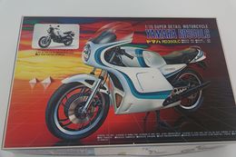 Vintage MODEL KIT : Fujimi - YAMAHA RD350LC, Series 10 , Sealed NOS MIB, Scale 1/15, Vintage 1980's - Massstab 1:32