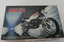 Vintage MODEL KIT : Fujimi - YAMAHA RZ250, Series 8 , Sealed NOS MIB, Scale 1/15, Vintage 1980's - Escala 1:32