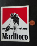 Autocollant Marlboro - Objets Publicitaires