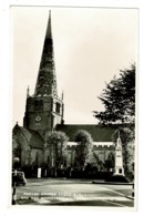 Ref 1395 - 1960's Real Photo Postcard - Solihull Parish Church & War Memorial Warwickshire - Otros & Sin Clasificación