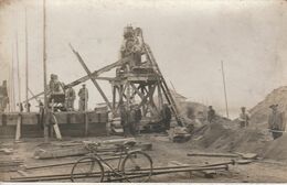 76 - LE GRAND QUEVILLY - Ouvriers De L' Usine (carte Photo) - Le Grand-Quevilly