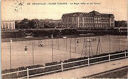 SPORT --  TENNIS  -- DEAUVILLE - Plage Fleurie - Le Royal Hôtel Et Les Tennis - Tennis