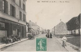 77 - PERTHE - Rue De Melun - Perthes