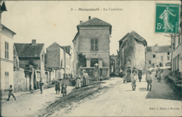 95 MENUCOURT /  Au Carrefour / - Menucourt