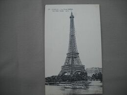 2414  Carte Postale    PARIS      LA TOUR EIFFEL      75 Paris - Tour Eiffel