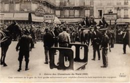 CPA PARIS 10e - Gréve Des Cheminots Du Nord (82496) - Streiks