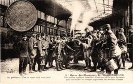 CPA PARIS 10e - Gréve Des Cheminots Du Nord (82497) - Streiks