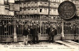 CPA PARIS 10e - Gréve Des Cheminots Du Nord (82498) - Strikes