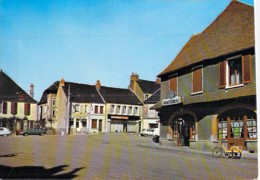 58 - CHATEAU CHINON Place St Christophe ( Commerces )  CPSM CPM Grand Format Poste 1986 - Nièvre - Chateau Chinon