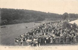 61-BAGNOLES-DE-L'ORNE- LES COURSES , UNE VUE SUR LA PELOUSE - Bagnoles De L'Orne