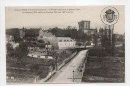 - CPA PONS (17) - L'École Supérieure De Jeunes Filles - Le Donjon Et L'ancien Château - - Pons