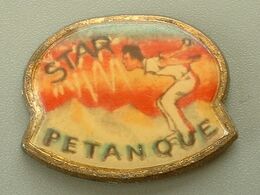 Pin's PETANQUE - STAR - Pétanque