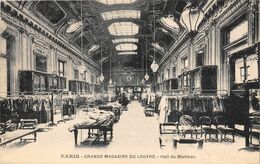 GRAND MAGASIN DU LOUVRE- PARIS , HALL DU MANTEAU - Winkels