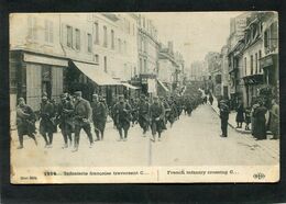 CPA - 1914... Infanterie Française Traversant C... - War 1914-18