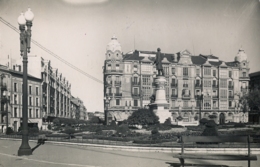 1951 , TARJETA POSTAL CIRCULADA , VALLADOLID - MONUMENTO AL POETA ZORRILLA - Valladolid