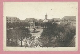 68 - HUNINGUE - Place Et Monument Abbatucci - Huningue