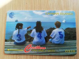 CAYMAN ISLANDS  CI $ 10,-  CAY-156B CONTROL NR 156CCIB THREE CHILDREN SITTING     Fine Used Card  ** 3113** - Iles Cayman