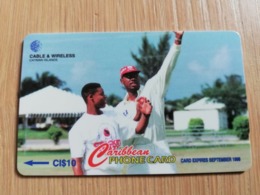 CAYMAN ISLANDS  CI $ 10,-  CAY-224B CONTROL NR 224CCIB  IAN BISHOP CRICKET        Fine Used Card  ** 3125** - Iles Cayman