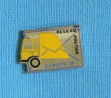 1 PIN'S //  **  LA POSTE / RÉSEAU ROUTIER ** - Postes