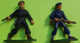 Lot 2 Figurines Soldat Jouet STARLUX - Plastique - CHASSEUR ALPIN - Fusil Pistolet - Bon état D'usage - Années 1960 - Starlux