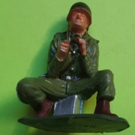 Lot 1 Figurine Soldat Jouet STARLUX - Plastique - ARMÉE DE TERRE - Tireur Mitrailleuse - Bon état D'usage - Années 1960 - Starlux