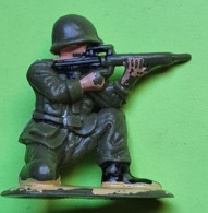 Lot 1 Figurine Soldat Jouet Sans Marque Style STARLUX - Plastique Mou - ARMÉE DE TERRE - Tireur-état D'usage-années 1960 - Starlux