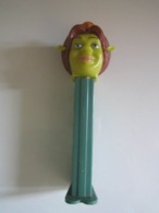 PEZ SHREK FIONA  N° 6 TM & © DREAM WORK - Pez