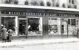 DOUBS BESANCON Modes Fourrier BIDALOT Fournitures 10 Rue St Pierre (cachet Rouge Au Dos) MAGNIFIQUE - Besancon