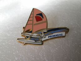 PIN'S    VOILIER  PRIMAGAZ  Zamak  STARPIN'S - Sailing, Yachting