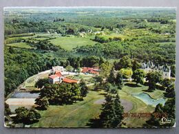 CP 86  Vienne VOUNEUIL Sous BIARD  Prés Poitiers  - Vue Aérienne C.R.E.P.S. De Boivre  1965 - Vouneuil Sous Biard