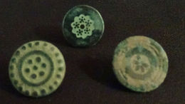 3 SMALL ANTIQUE BUTTON CENTURY XVIII OLD BOUTON BUTTON BOTON SEE MY SHOP CCB16 - Boutons