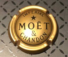 Capsule Champagne Moet Et Chandon Imperial - Möt Et Chandon