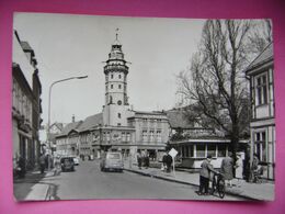 Germany - SALZWEDEL - Straße Der Jugend Mit Rathausturm, Kiosk, Alter Wagen Barkas - 1970s Used - Salzwedel