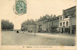 Decize * 1906 * La Place Du Champ De Foire * Restaurant Des Halles épicerie * Phoographie Photographe - Decize