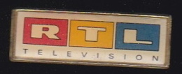 66590- Pin's-RTL.Télévision.médias. - Médias