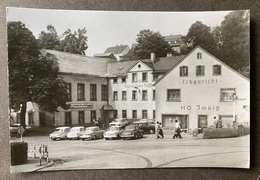 Kurort Seiffen Im Erzgebirge HO Hotel ,Buntes Haus‘ Oldtimer Autos - Seiffen