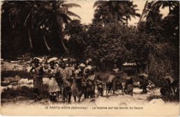 CPA AK DAHOMEY - La Lessive Sur Les Bords De Fleuvre (86737) - Dahomey