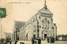 Bouguenais * Place De L'église De La Commune * Entrée à La Messe - Bouguenais