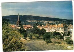 CP Combronde Vue Générale De L'Eglise Et De L'Ecole St Genet Saint  63 Puy De Dôme - Combronde