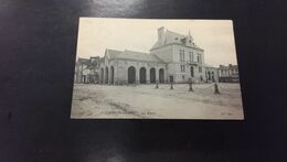 Delcampe - CARTE POSTALE Cpa N°148 PONTORSON (Manche). La Mairie,animée En L'état Sur Les Photos - Pontorson