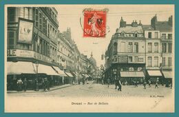 DOUAI - Rue De Bellain - Commerces MAISON DOZETTE AU BON DIABLE - Très Belle Animation - Timbre 10 Surcharge F.M. - 1910 - Douai