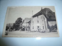 CPA 25 SANCEY LE GRAND PLACE JEANNE D'ARC AU FOND LA POSTE BELLE ANIMATION RARE BELLE CARTE  !! - Altri & Non Classificati