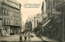 St Brieuc * La Rue St Guillaume * Coiffeur Chemisier * Commerces Magasins - Saint-Brieuc