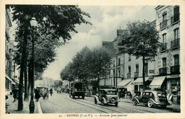 Rennes * Avenue Jean Janvier * Voiture Automobile Ancienne - Rennes