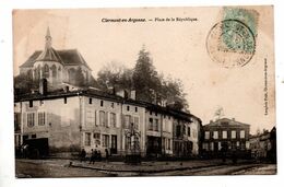 55 - CLERMONT-EN-ARGONNE . PLACE DE LA RÉPUBLIQUE - Réf. N°10294 Bis- - Clermont En Argonne