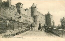 Carcassonne * La Cité * Montée De La Porte D'aude - Carcassonne