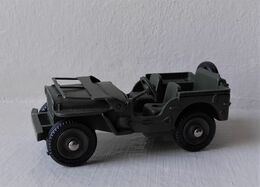 - Camion Militaire - JEEP WILLYS - Dinky Toys - - Militares