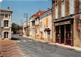 16-MARCILLAC-LANVILLE- LE BOURG - Autres & Non Classés