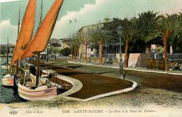 Ste Maxime * Le Port Et La Place Des Palmiers - Sainte-Maxime